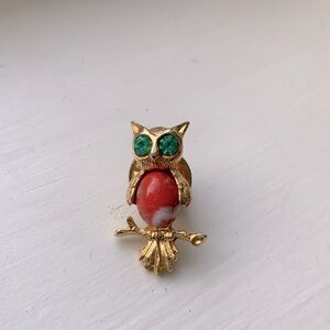 Vintage Gold Tone Owl Pin